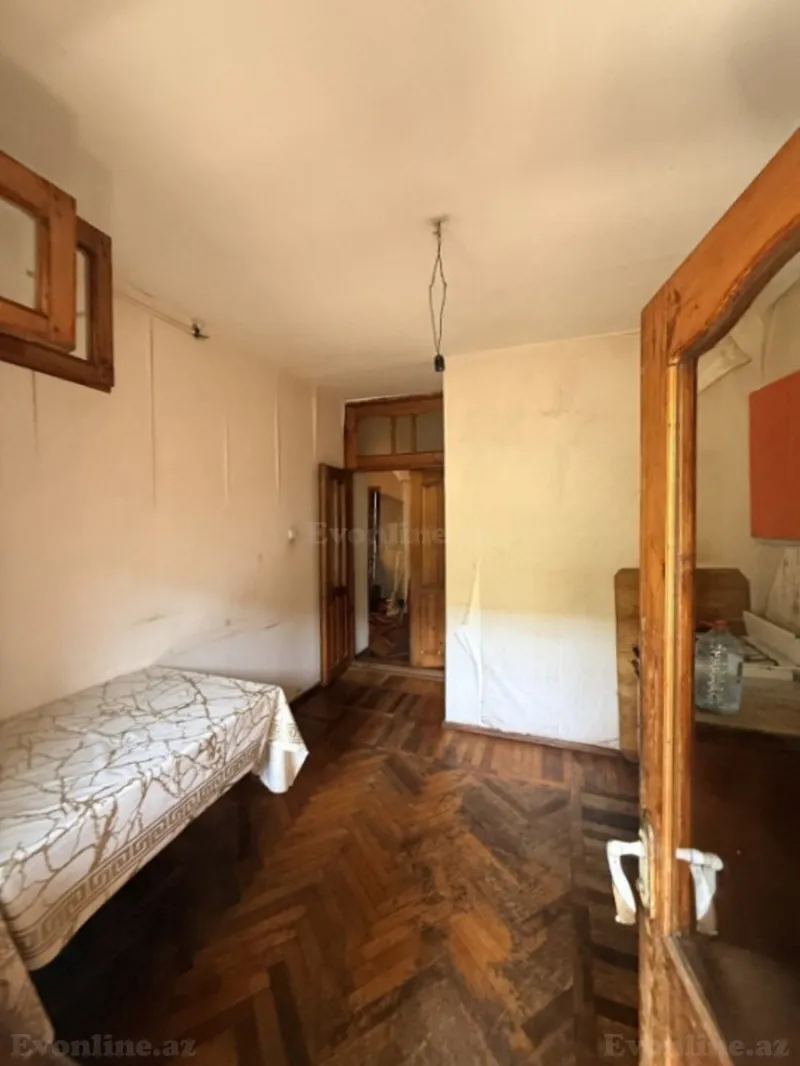 Bakı, Xətai r., Əhmədli m.da 3 otaqlı mənzil satılır