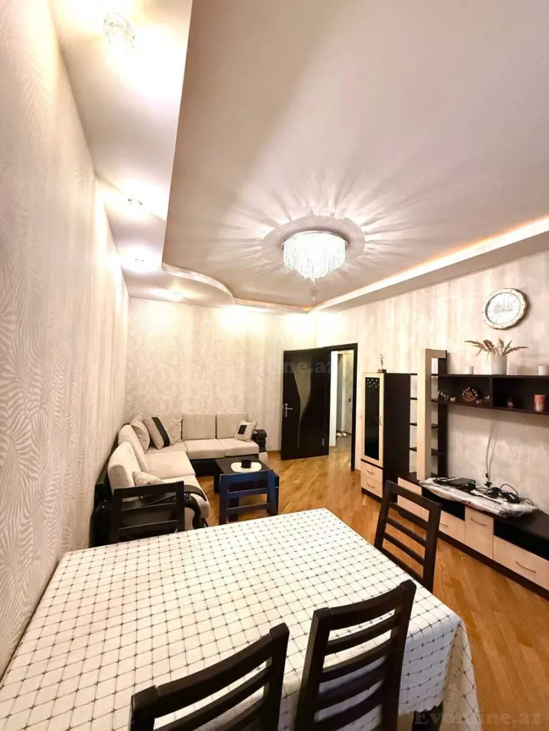 Bakı, Xətai r.da 2 otaqlı mənzil satılır