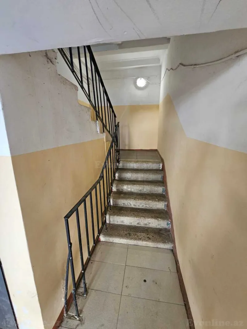 3 otaqlı köhnə tikili mənzil kirayə verilir — 8-ci mikrorayon, Bakı - şəkil 15