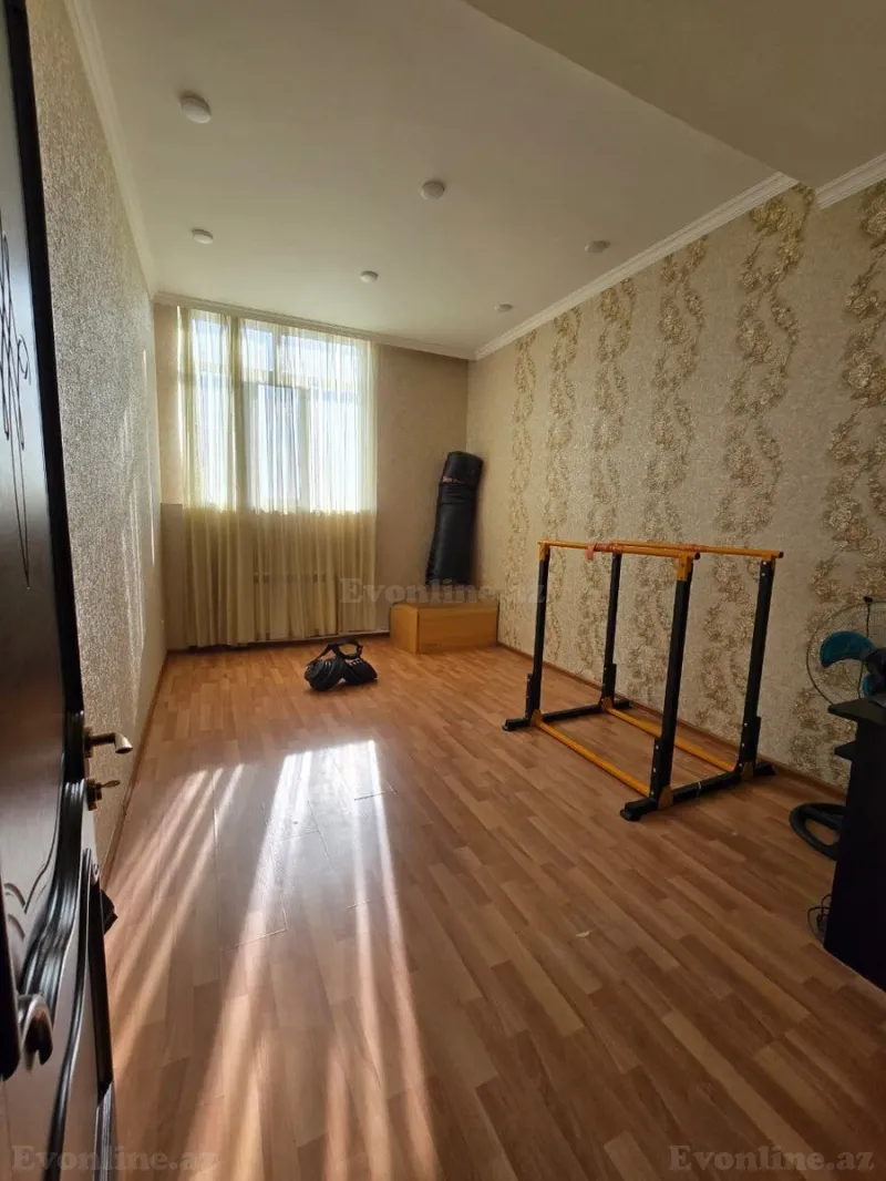 3 otaqlı köhnə tikili mənzil satılır — İnşaatçılar m., Bakı - şəkil 4