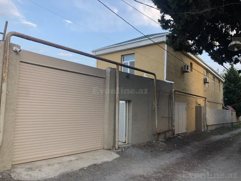4 otaqlı Həyət evi 236.4 m² Novxanı Satılır