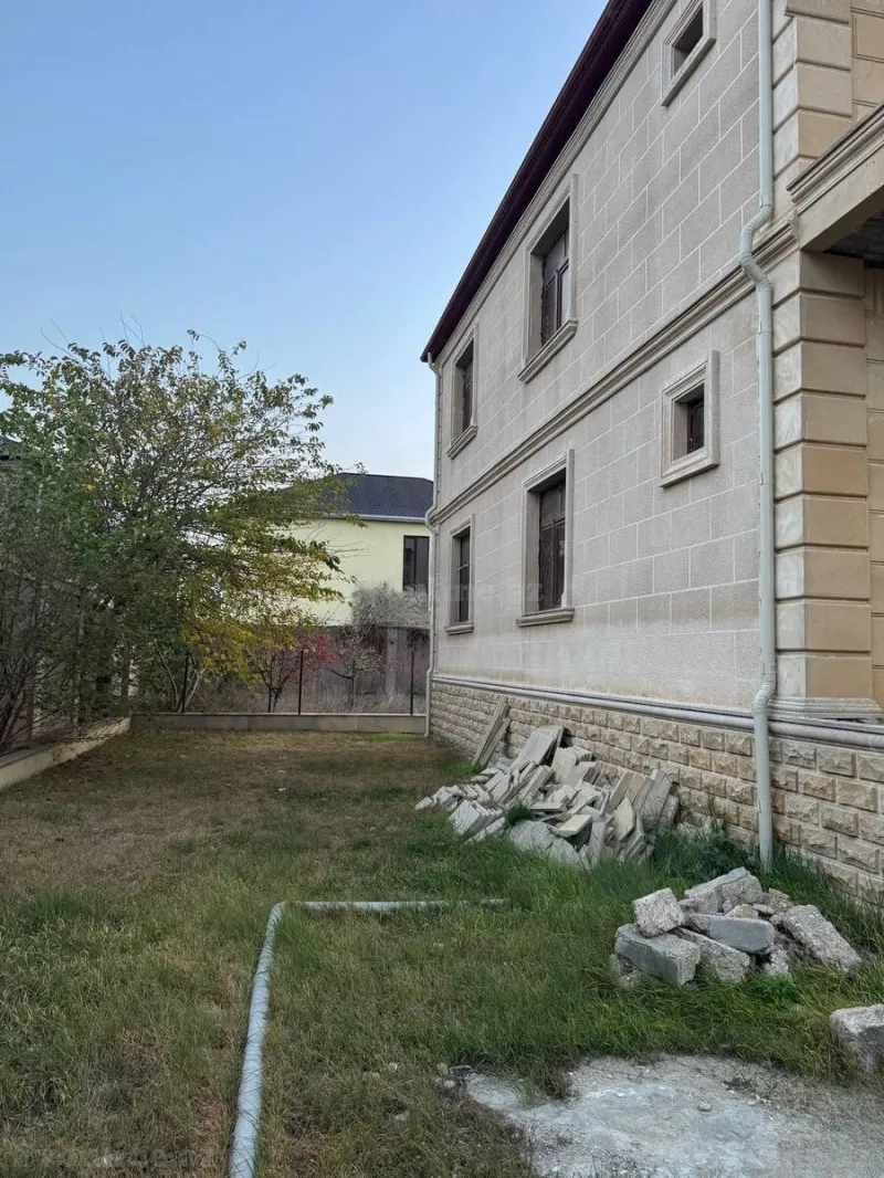 8 otaqlı həyət evi satılır — Buzovna, Bakı - şəkil 3