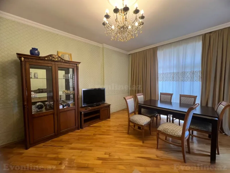 Bakı, Nərimanov r., Bakmil m.da 2 otaqlı mənzil satılır