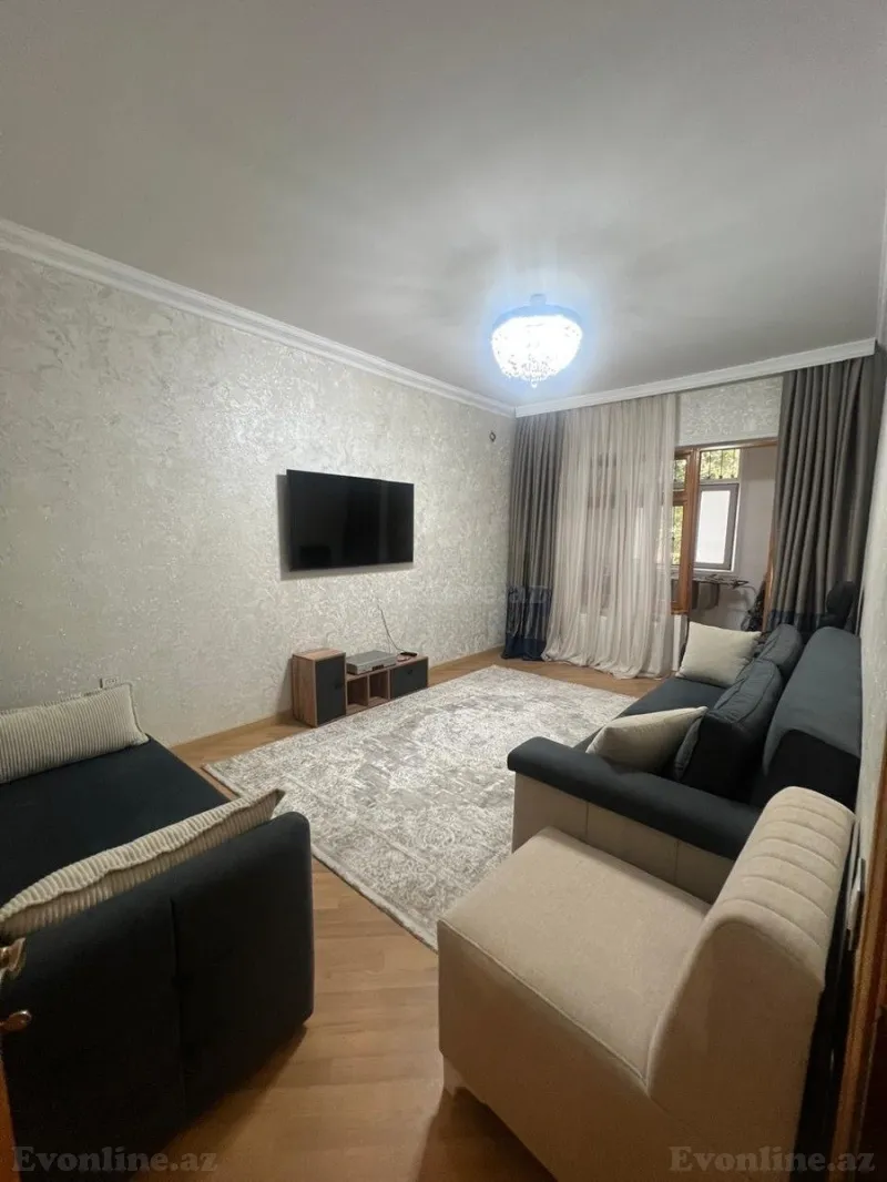 3 otaqlı köhnə tikili mənzil satılır — Xırdalan