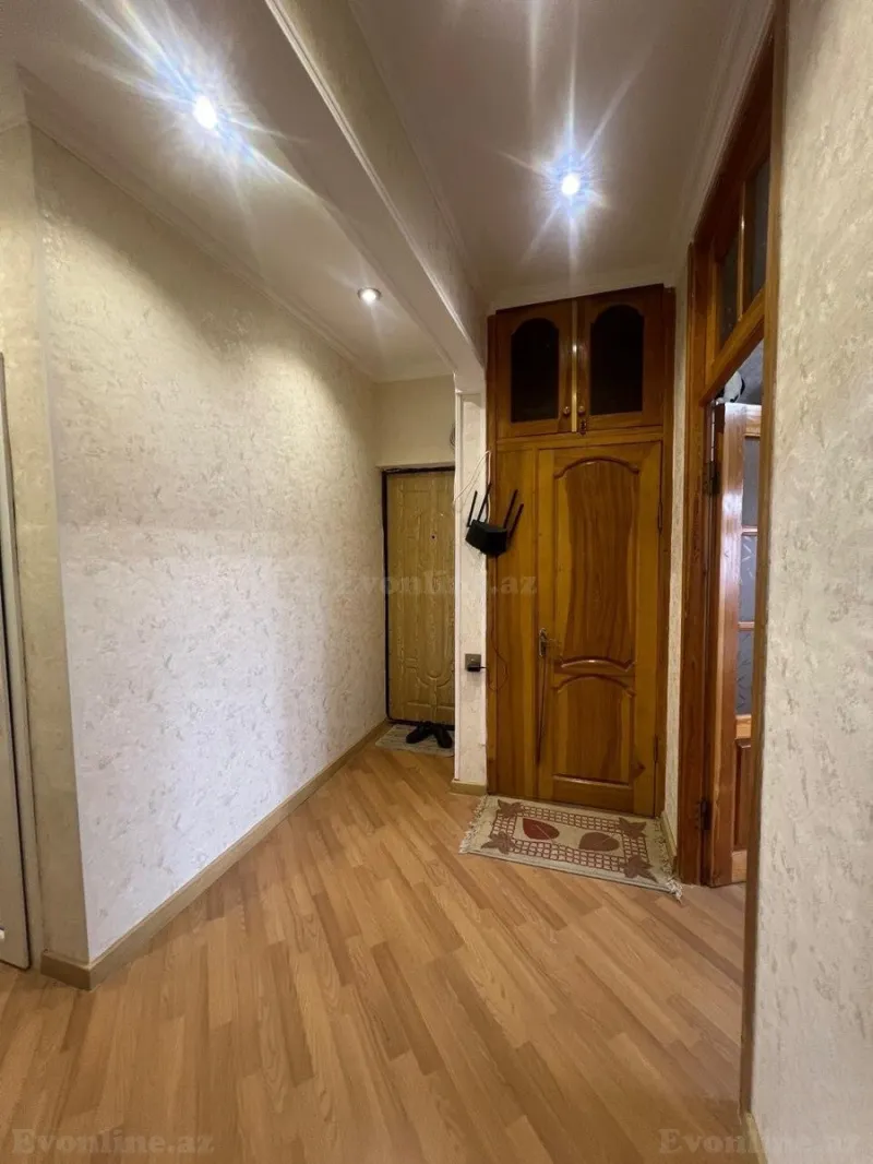 3 otaqlı köhnə tikili mənzil satılır — Xırdalan - şəkil 7