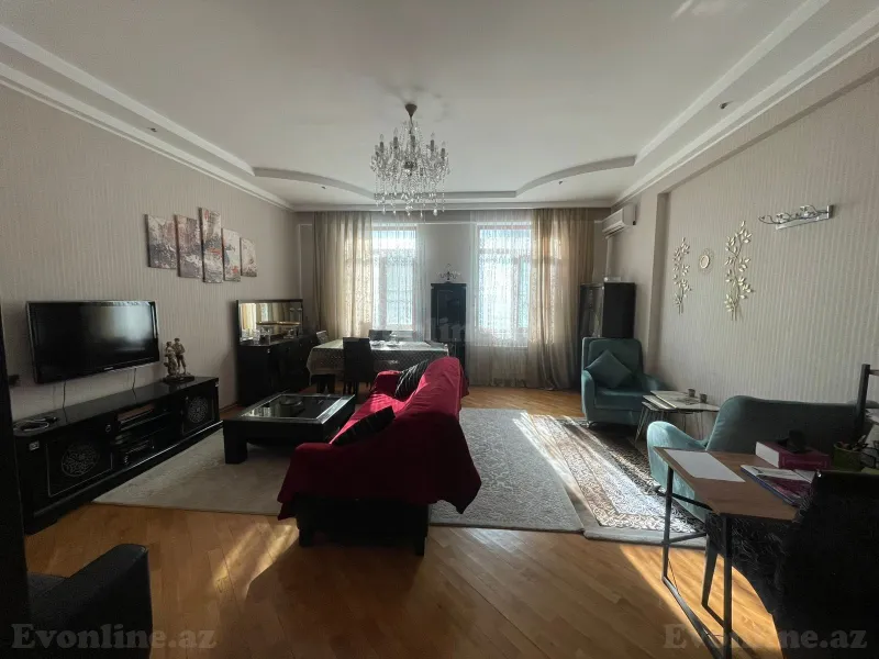 Bakı, Nəsimi r., Nizami m.da 3 otaqlı mənzil satılır