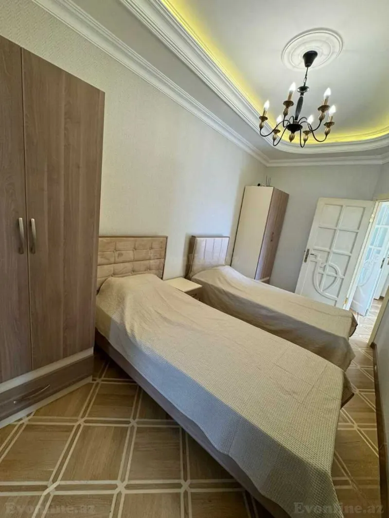 3 otaqlı köhnə tikili mənzil kirayə verilir — Elmlər Akademiyası m., Bakı - şəkil 3