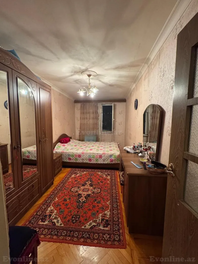 3 otaqlı köhnə tikili mənzil satılır — Elmlər Akademiyası m., Bakı - şəkil 3