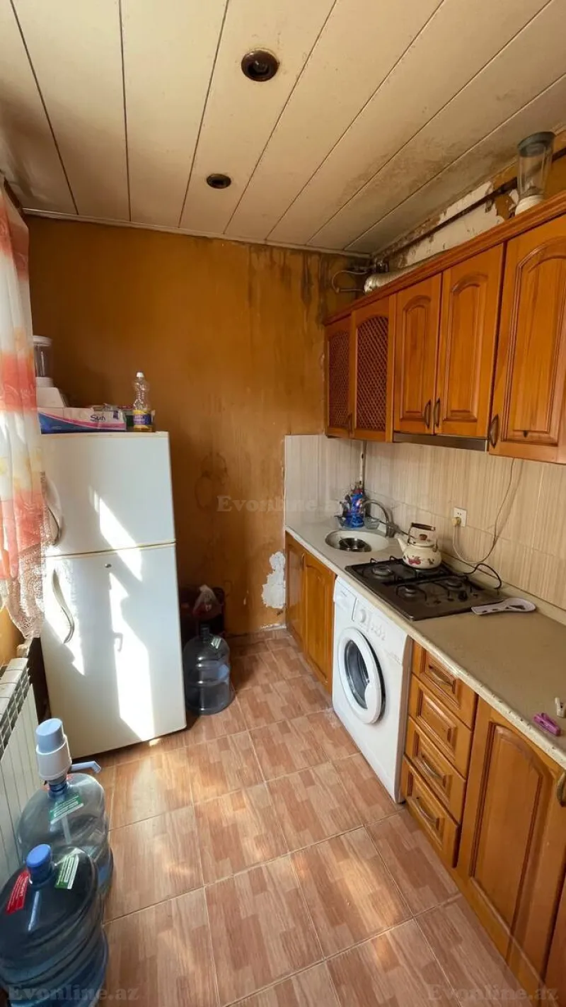 2 otaqlı köhnə tikili mənzil satılır — 20 Yanvar m., Bakı - şəkil 3