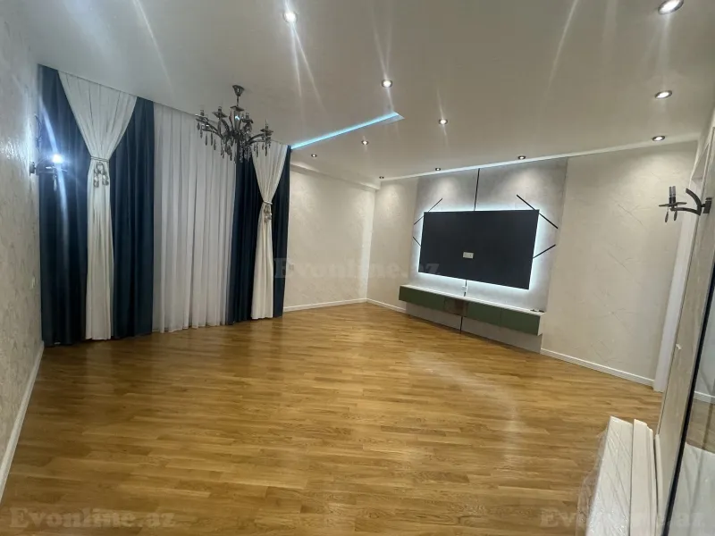 3 otaqlı Mənzil 110 m² Həzi Aslanov m. Satılır