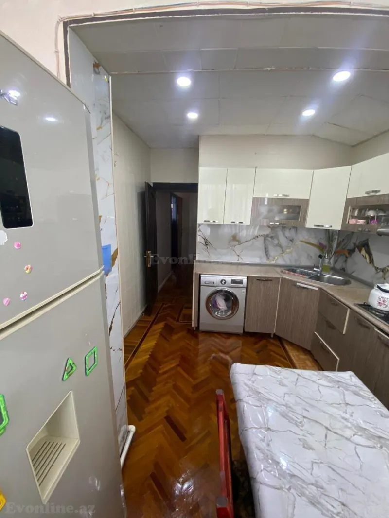2 otaqlı köhnə tikili mənzil satılır — 9-cu mikrorayon, Bakı - şəkil 14