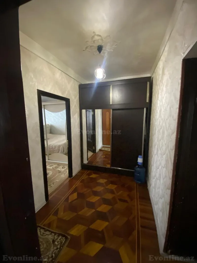 2 otaqlı köhnə tikili mənzil satılır — 9-cu mikrorayon, Bakı - şəkil 17