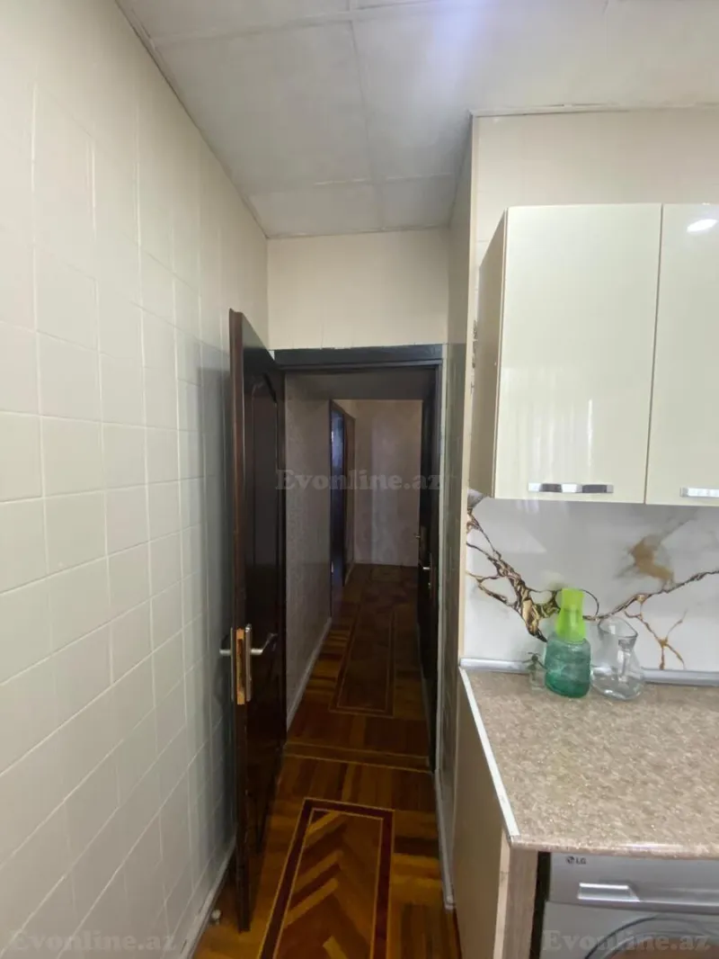 2 otaqlı köhnə tikili mənzil satılır — 9-cu mikrorayon, Bakı - şəkil 18