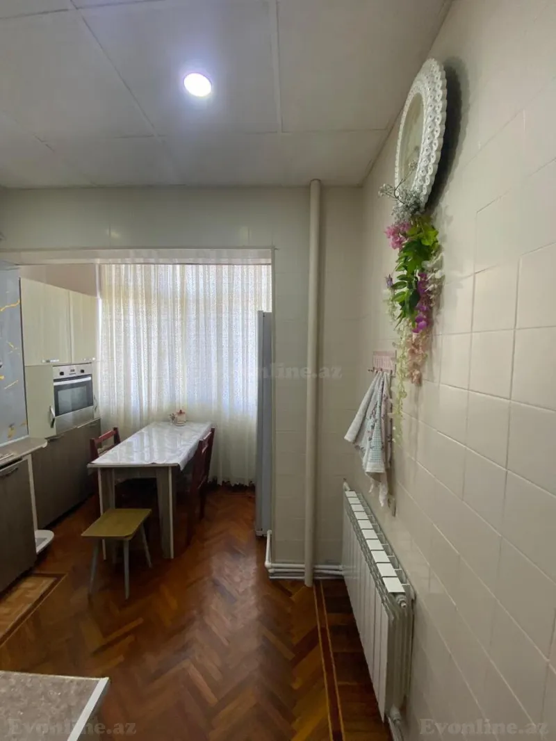 2 otaqlı köhnə tikili mənzil satılır — 9-cu mikrorayon, Bakı - şəkil 22