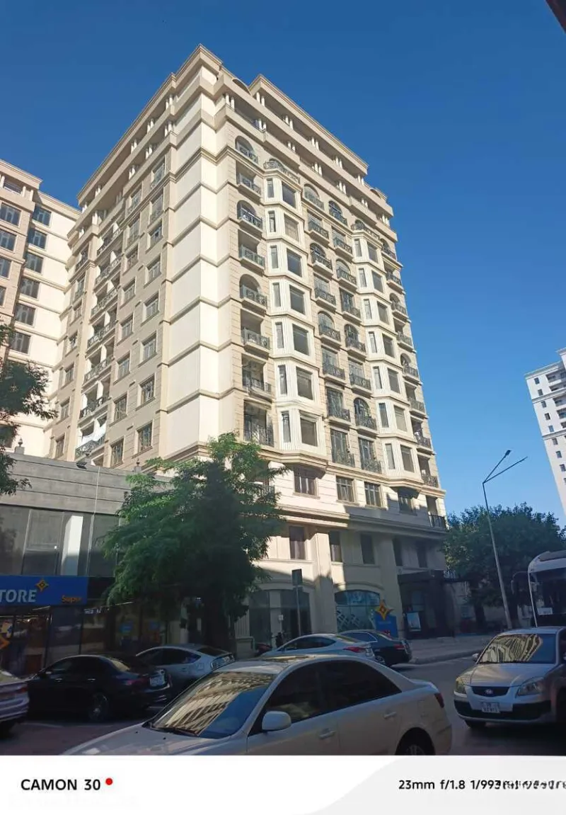 3 otaqlı Mənzil 115 m² Səbail r. Satılır