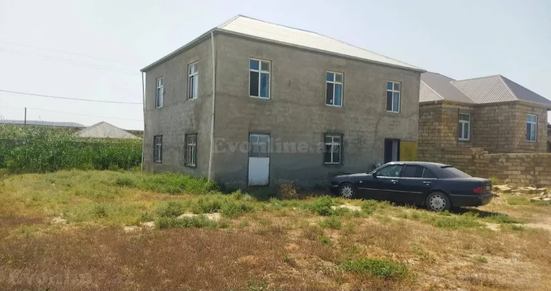 5 otaqlı Həyət evi 200 m² Sumqayıt Satılır