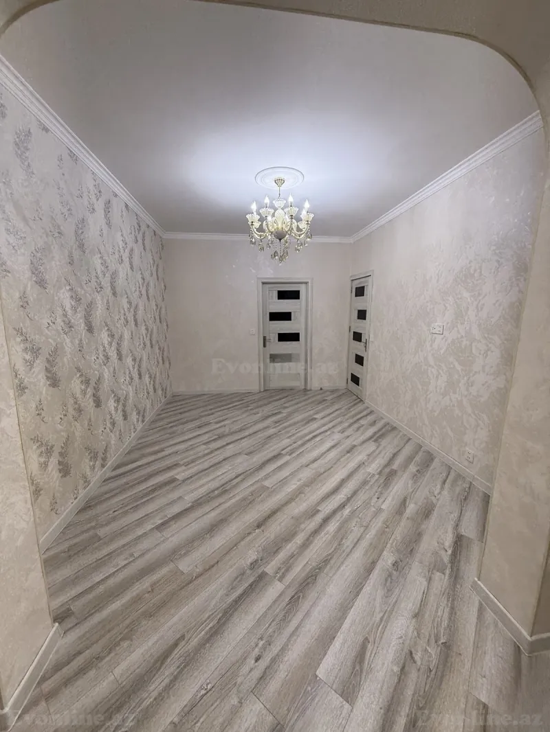 2 otaqlı köhnə tikili mənzil satılır — 5-ci mikrorayon, Bakı - şəkil 9