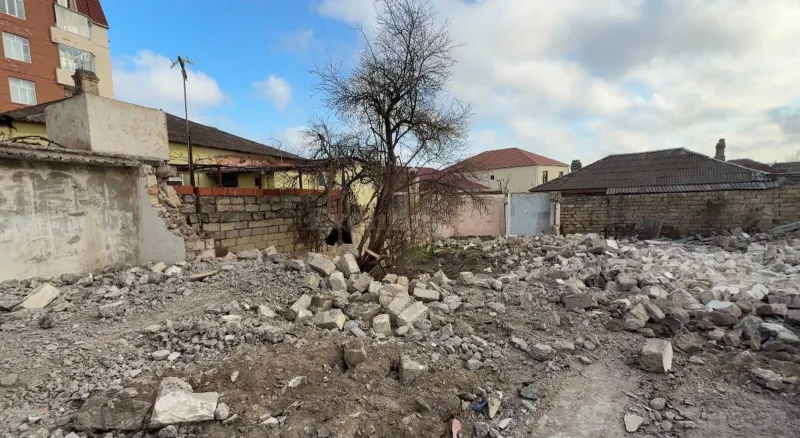 Torpaq satılır — Bakıxanov, Bakı - şəkil 2