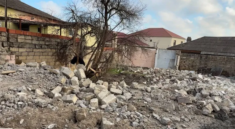 Torpaq satılır — Bakıxanov, Bakı - şəkil 4