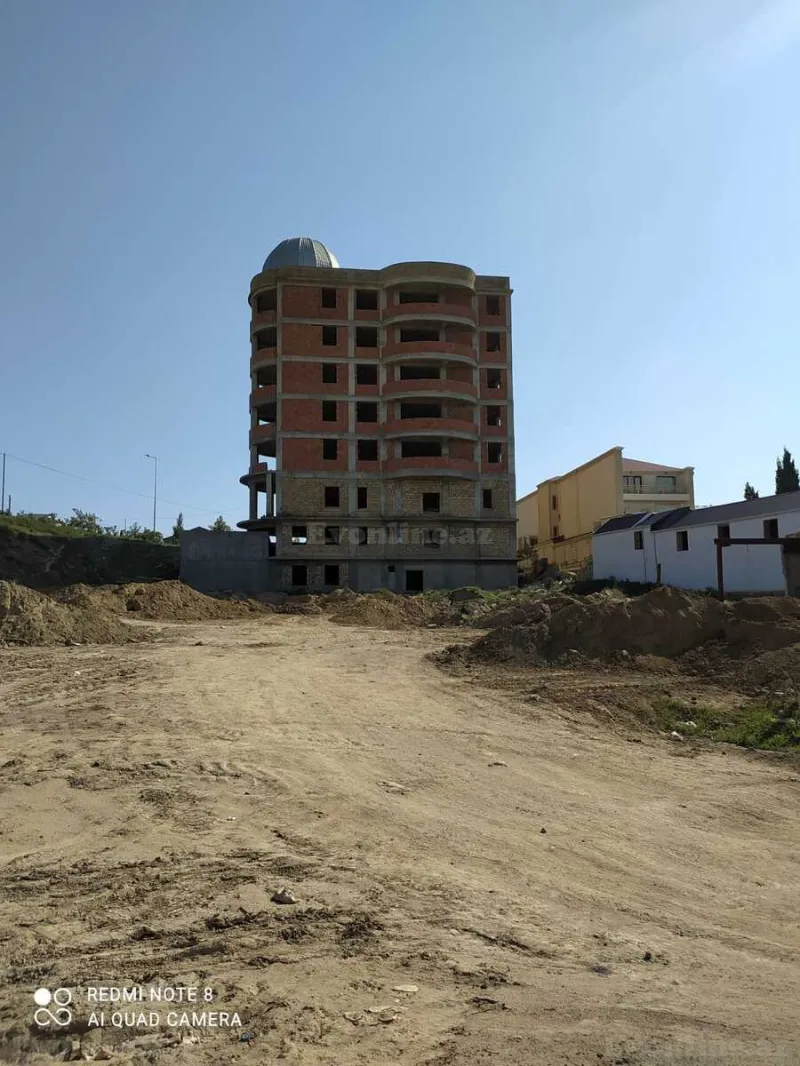 10 otaqlı Həyət evi 5400 m² Novxanı Satılır