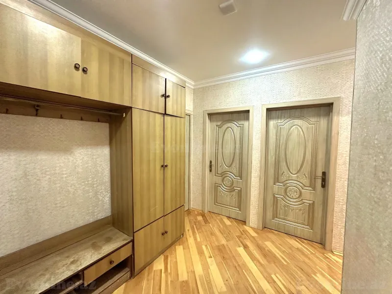 3 otaqlı Mənzil 80 m² 7-ci mikrorayon Satılır