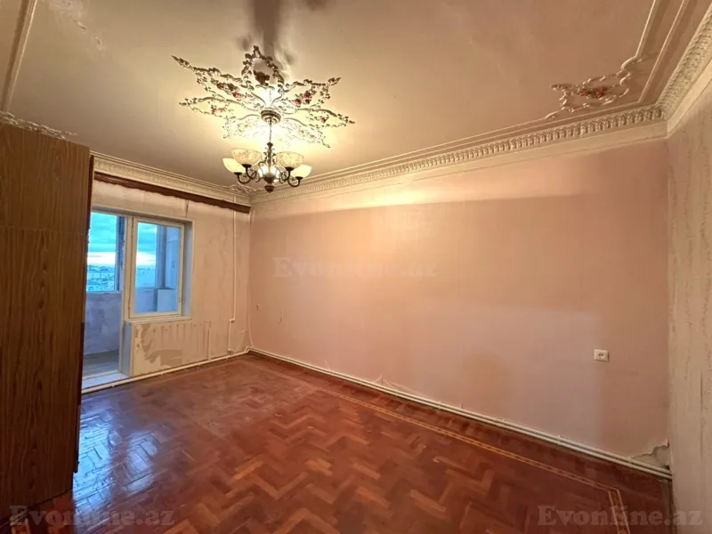 3 otaqlı köhnə tikili mənzil satılır — 7-ci mikrorayon, Bakı - şəkil 7