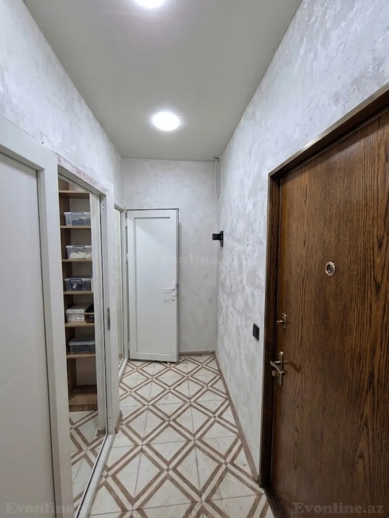 2 otaqlı köhnə tikili mənzil satılır — 5-ci mikrorayon, Bakı - şəkil 3