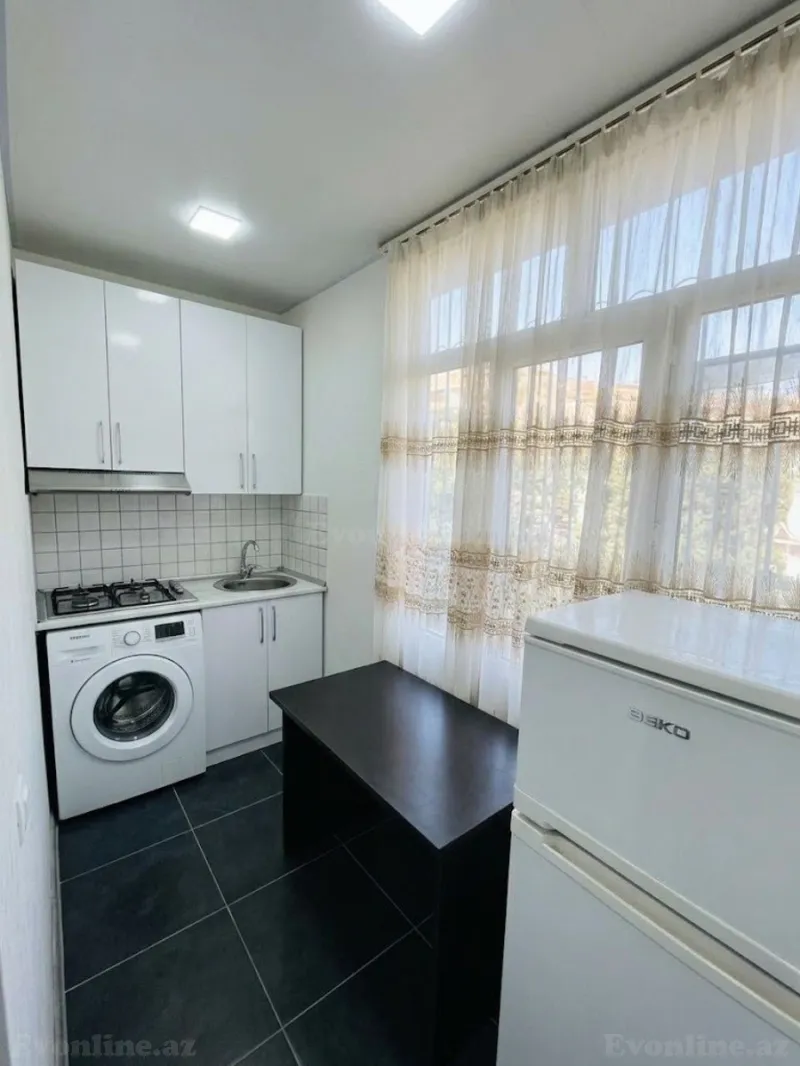 2 otaqlı köhnə tikili mənzil satılır — 5-ci mikrorayon, Bakı - şəkil 7