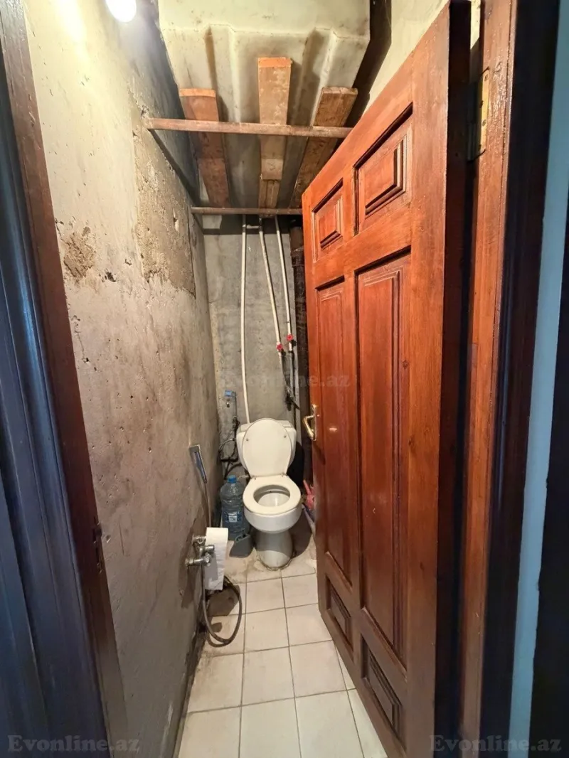 2 otaqlı köhnə tikili mənzil satılır — Yeni Yasamal, Bakı - şəkil 16