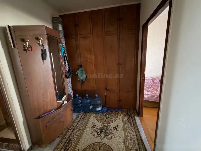 2 otaqlı köhnə tikili mənzil satılır — Yeni Yasamal, Bakı - şəkil 18
