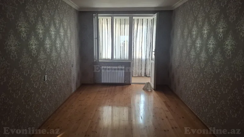 5 otaqlı köhnə tikili mənzil satılır — Gəncə