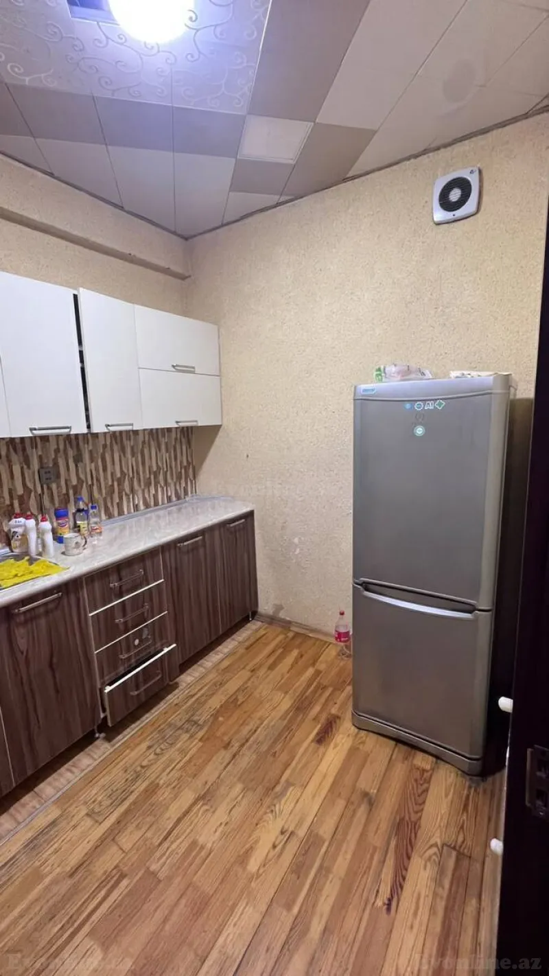 3 otaqlı yeni tikili mənzil kirayə verilir — 20 Yanvar m., Bakı - şəkil 13