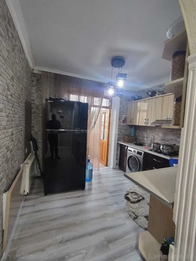 3 otaqlı köhnə tikili mənzil satılır — Xalqlar Dostluğu m., Bakı - şəkil 13