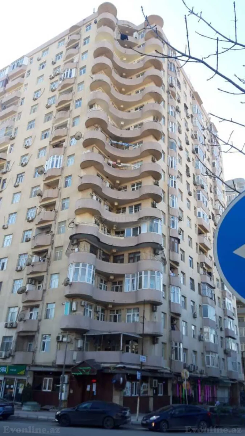 2 otaqlı Mənzil 40 m² Qara Qarayev m. Kirayə verilir