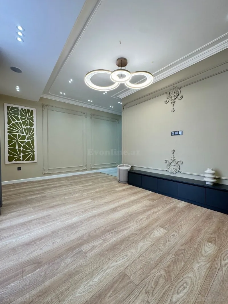2 otaqlı Mənzil 76 m² 8-ci kilometr Satılır