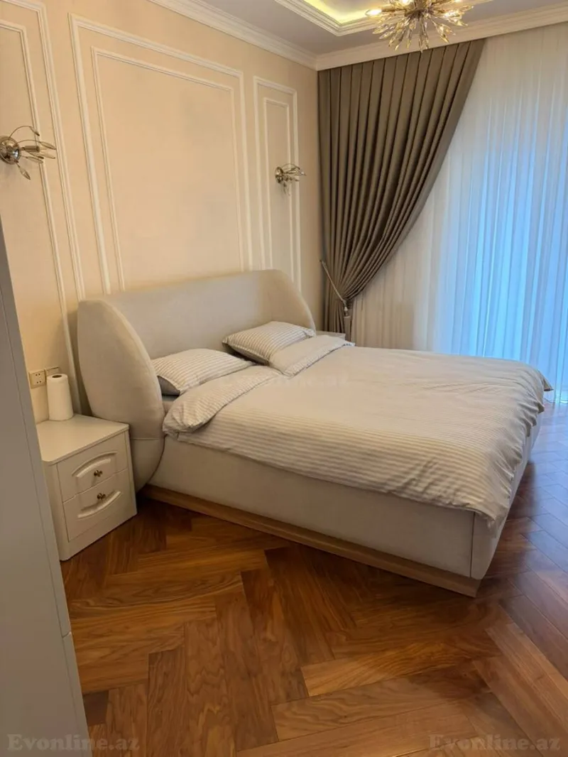 2 otaqlı Mənzil 80 m² 28 May m. Kirayə verilir