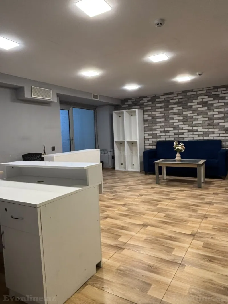 1 otaqlı Ofis 30 m² H.Əliyev pr. Kirayə verilir