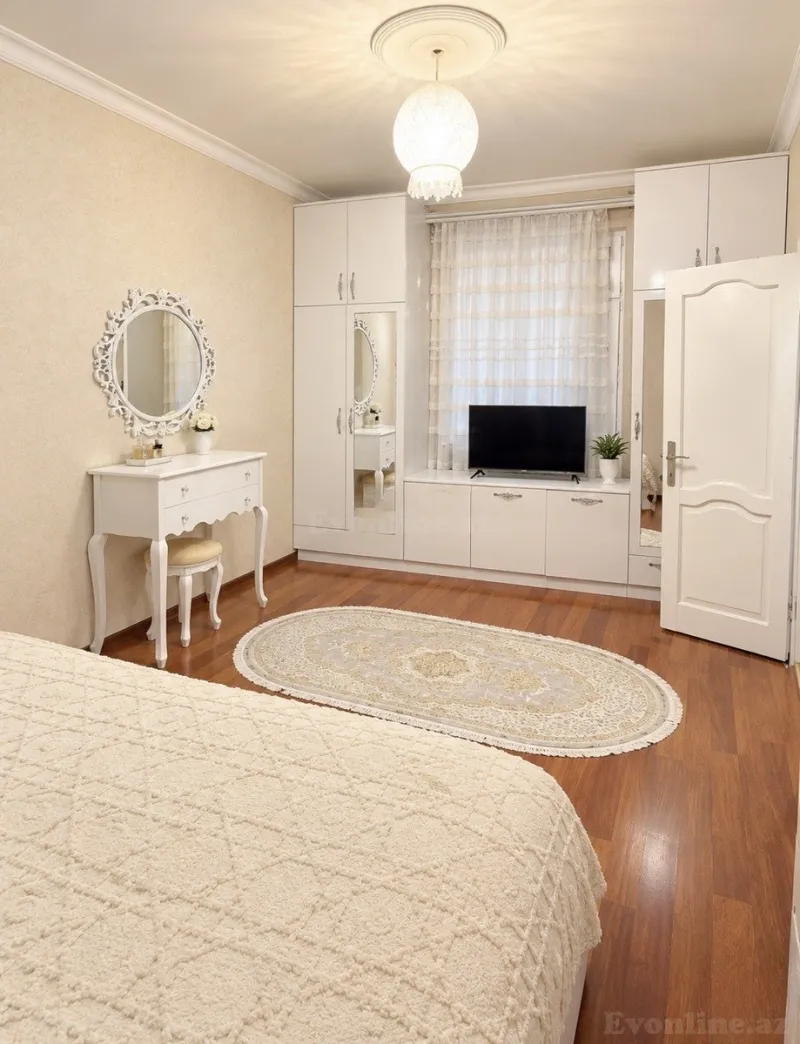 3 otaqlı köhnə tikili mənzil satılır — 4-cü mikrorayon, Bakı - şəkil 5