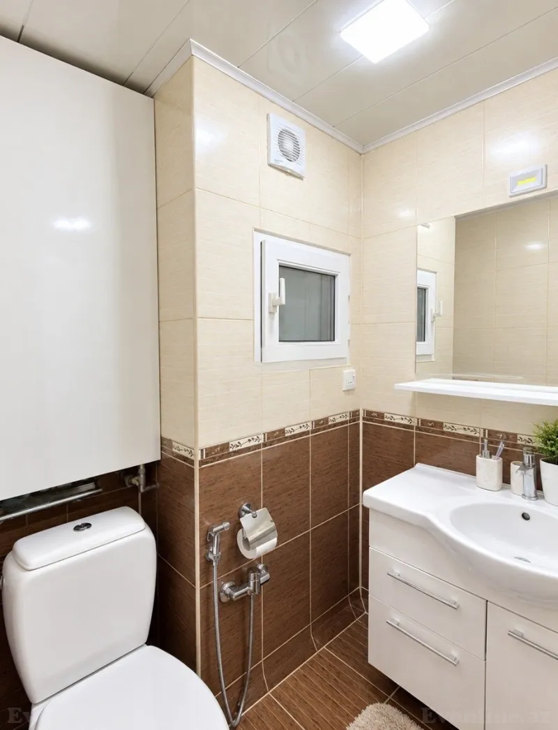 3 otaqlı köhnə tikili mənzil satılır — 4-cü mikrorayon, Bakı - şəkil 12