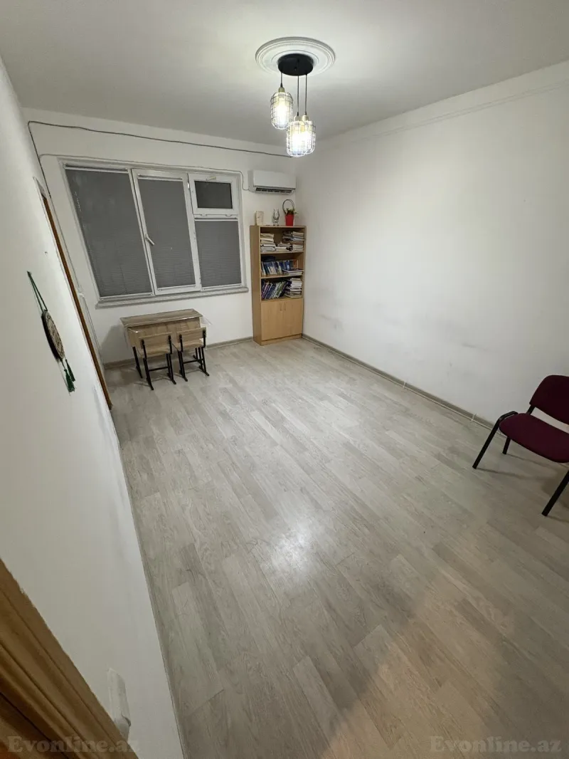 2 otaqlı köhnə tikili mənzil satılır — 8 Noyabr m., Bakı - şəkil 2