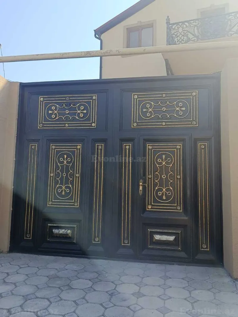 6 otaqlı Həyət evi 264 m² Balaxanı Satılır