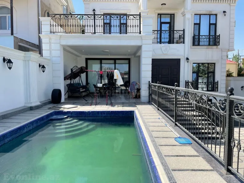 8 otaqlı Həyət evi 400 m² Badamdar Satılır
