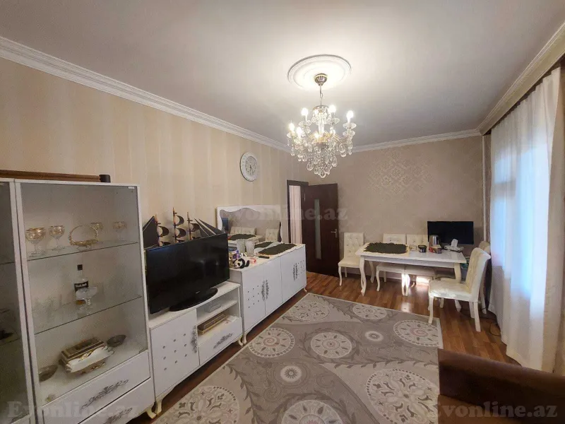 2 otaqlı köhnə tikili mənzil satılır — 7-ci mikrorayon, Bakı - şəkil 2