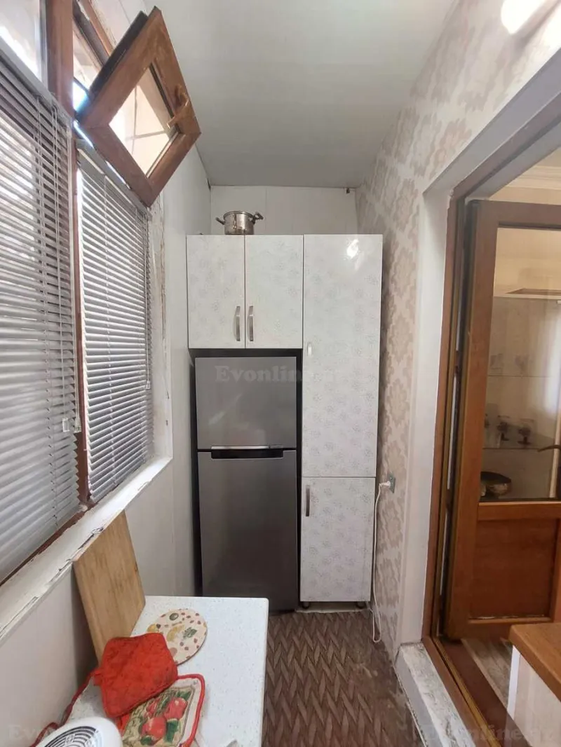 2 otaqlı köhnə tikili mənzil satılır — 7-ci mikrorayon, Bakı - şəkil 10