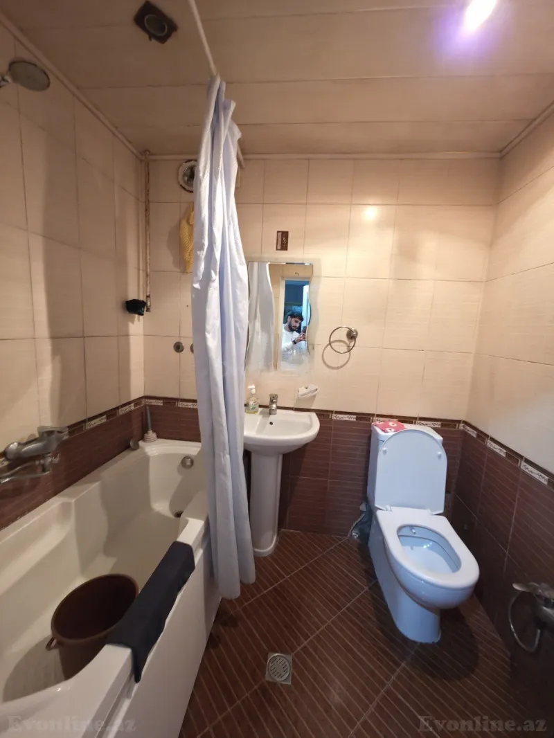 2 otaqlı köhnə tikili mənzil satılır — Bakıxanov, Bakı - şəkil 12
