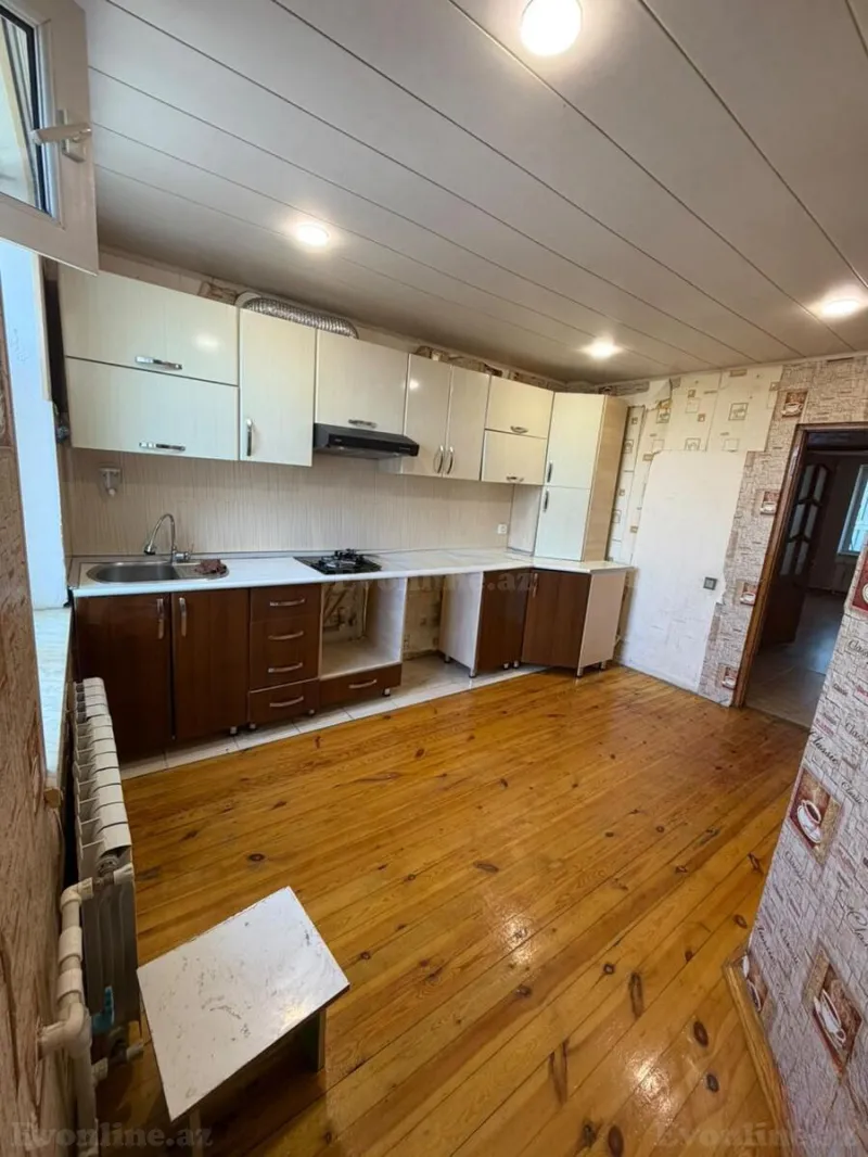3 otaqlı köhnə tikili mənzil satılır — Bakıxanov, Bakı - şəkil 8