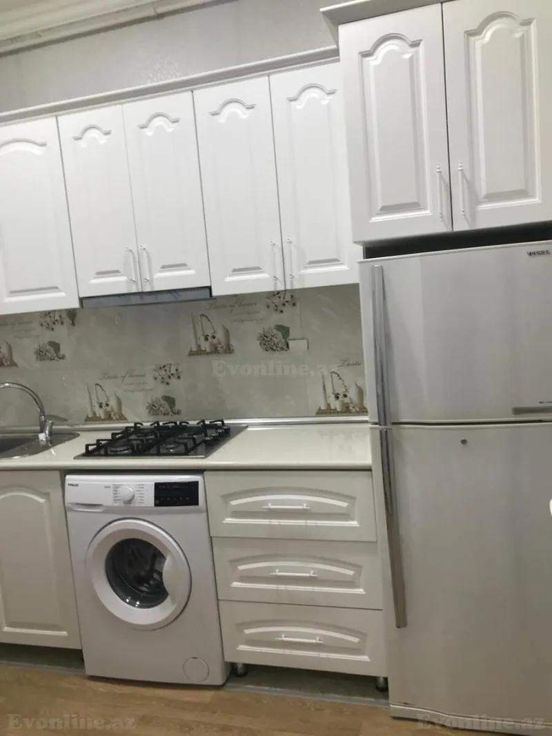 2 otaqlı Mənzil 70 m² Xalqlar Dostluğu m. Kirayə verilir