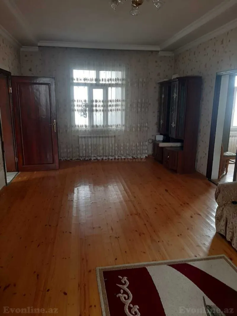 4 otaqlı Həyət evi 130 m² Balaxanı Satılır