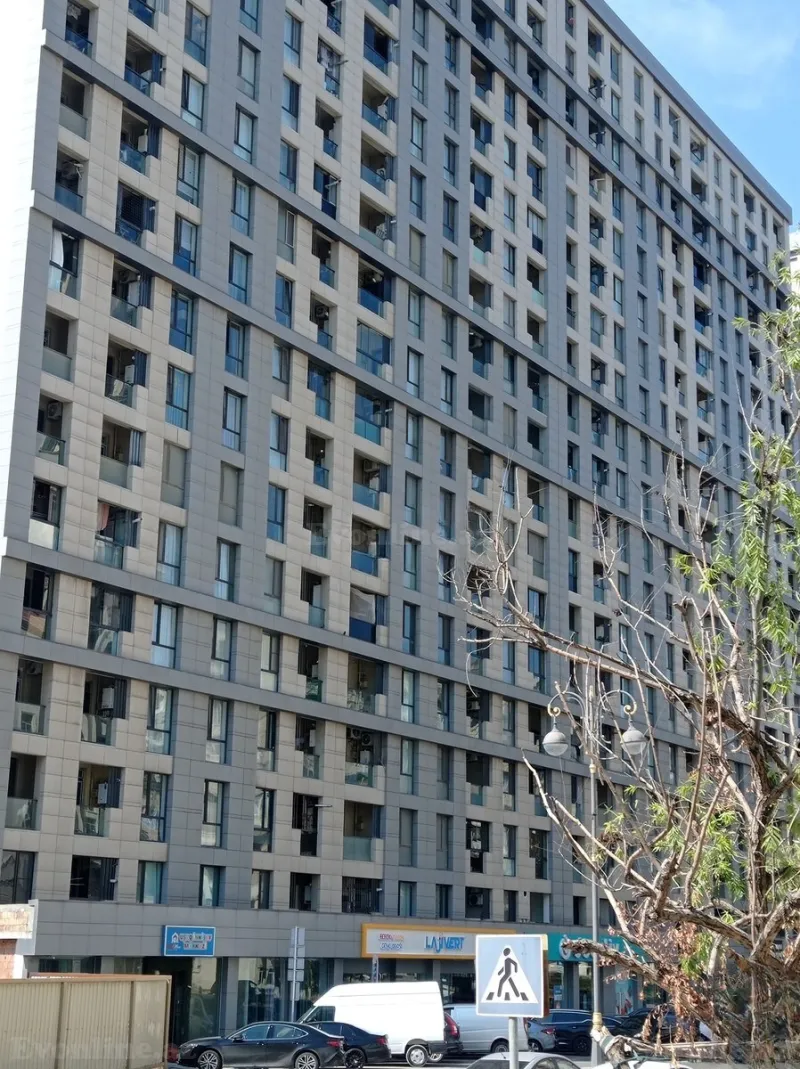 3 otaqlı yeni tikili mənzil satılır — Xətai r., Bakı - şəkil 2