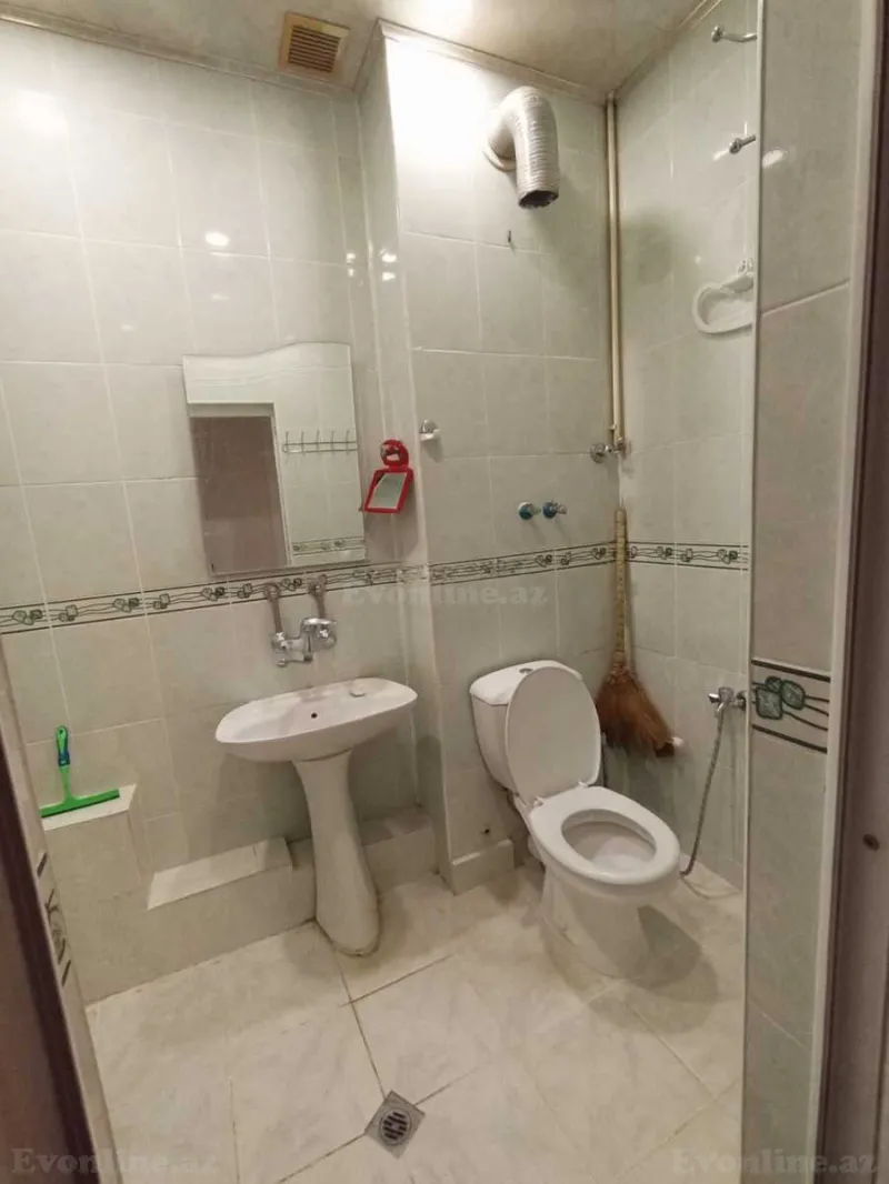 3 otaqlı köhnə tikili mənzil kirayə verilir — 8 Noyabr m., Bakı - şəkil 5